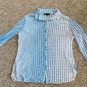 Women's Two-Tone Blue Dot snap Front Blouse